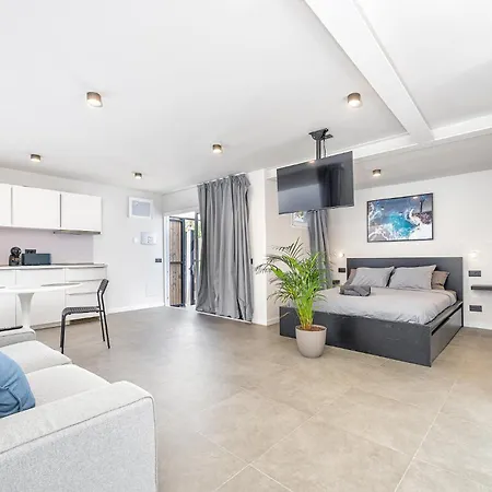 Tirma Apartment