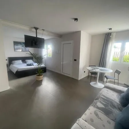 Tirma Apartment *